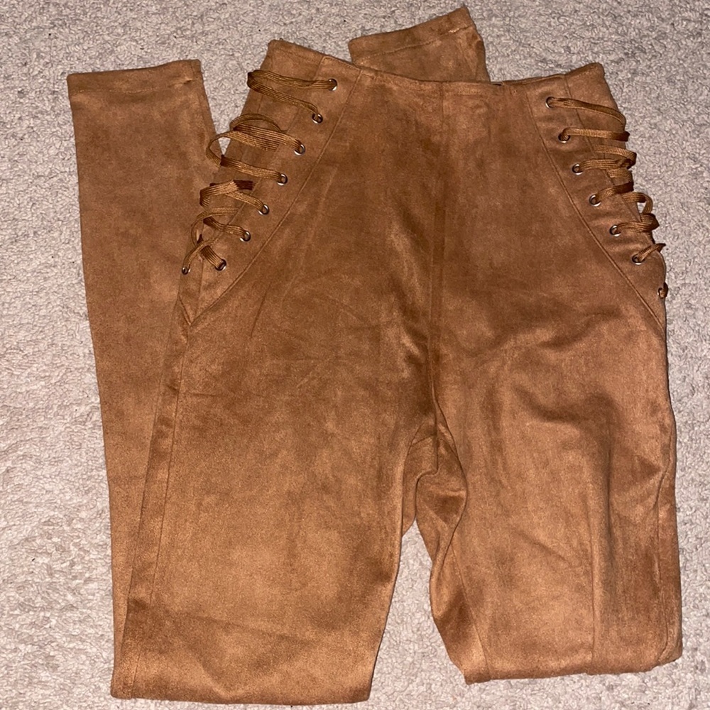 Size small naked wardrobe never been worn straight leg pants